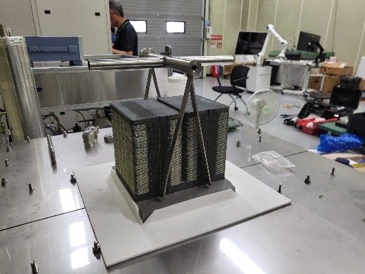 In-house 1 kW NH3-SOFC stack